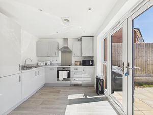 Kitchen/Diner- click for photo gallery